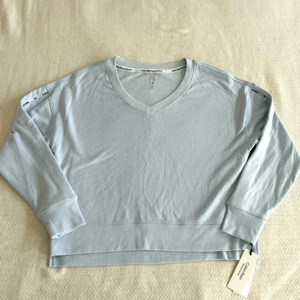 NWT Calvin Klein Performance V-neck Pullover NWT - image 1